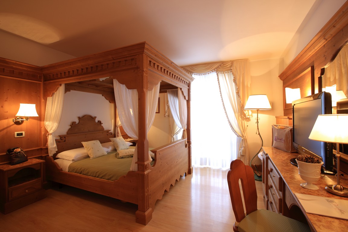 letto a baldacchino andalo 411